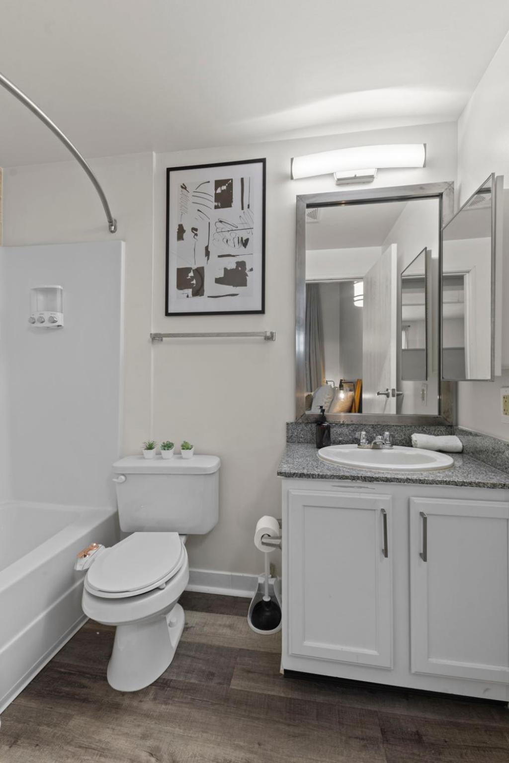 Indy Urban Stay - Skywalk - Sleeps 8 - Downtown - Stadium Indianapolis Exteriör bild